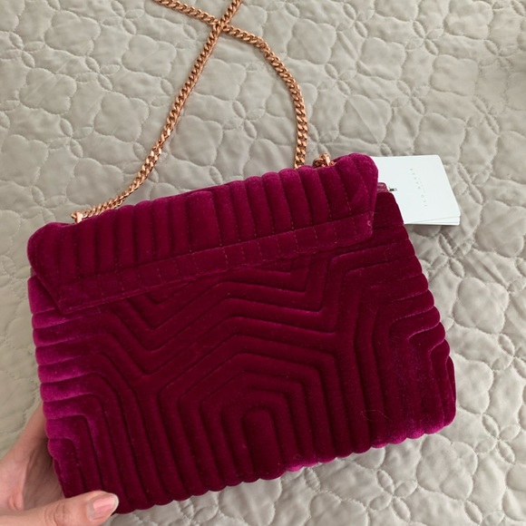 BRAND NEW ❣️Ted Baker Rachila Velvet Quilted Bag - Picture 5 of 11
